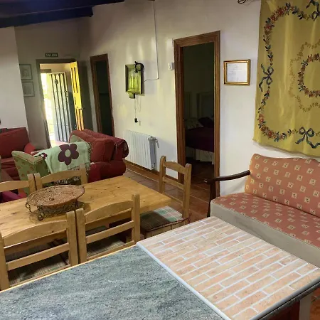 Casa Del Rio De Lindascasas, Petfriendly 아파트 *